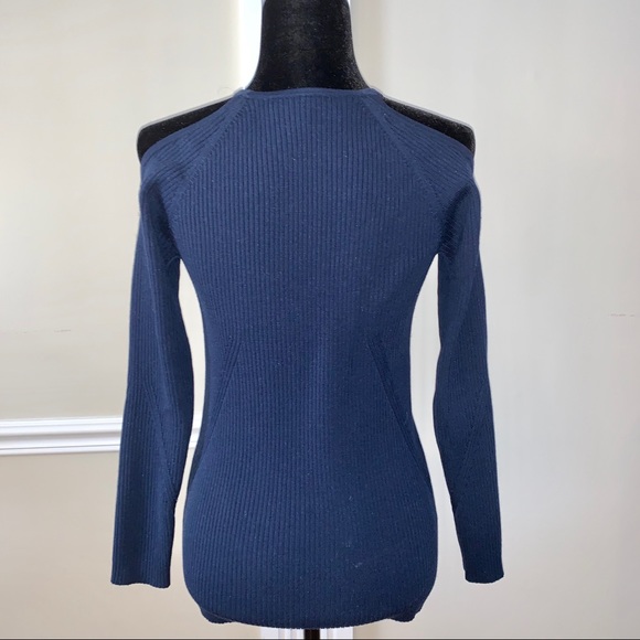 Trina Turk Sexy Kawaii Open-ShoulderSweater Medium - Picture 3 of 7